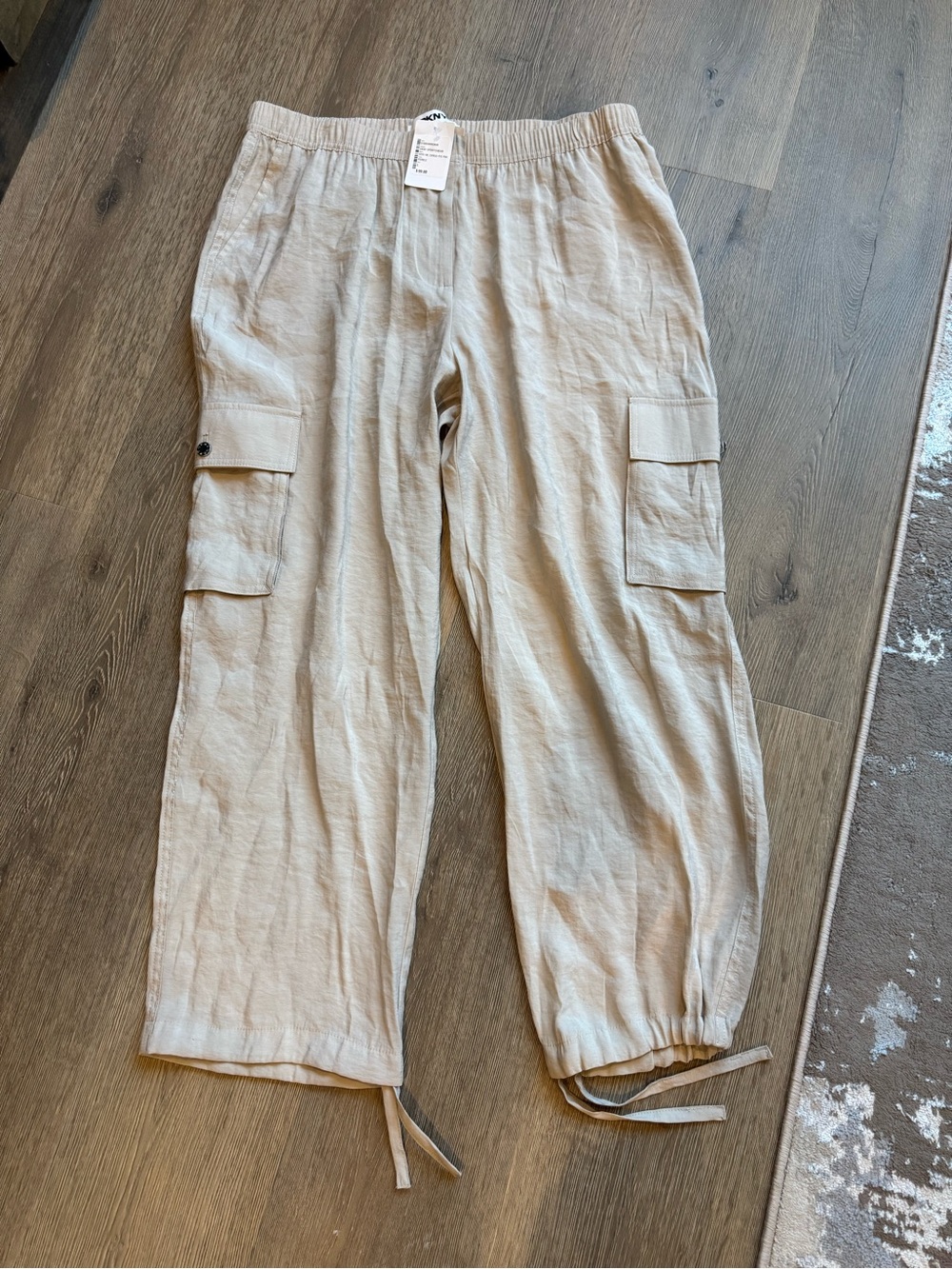 DKNY Light Beige Cargo Drawstring Linen-Blend Pants NWT bought for $99 size L